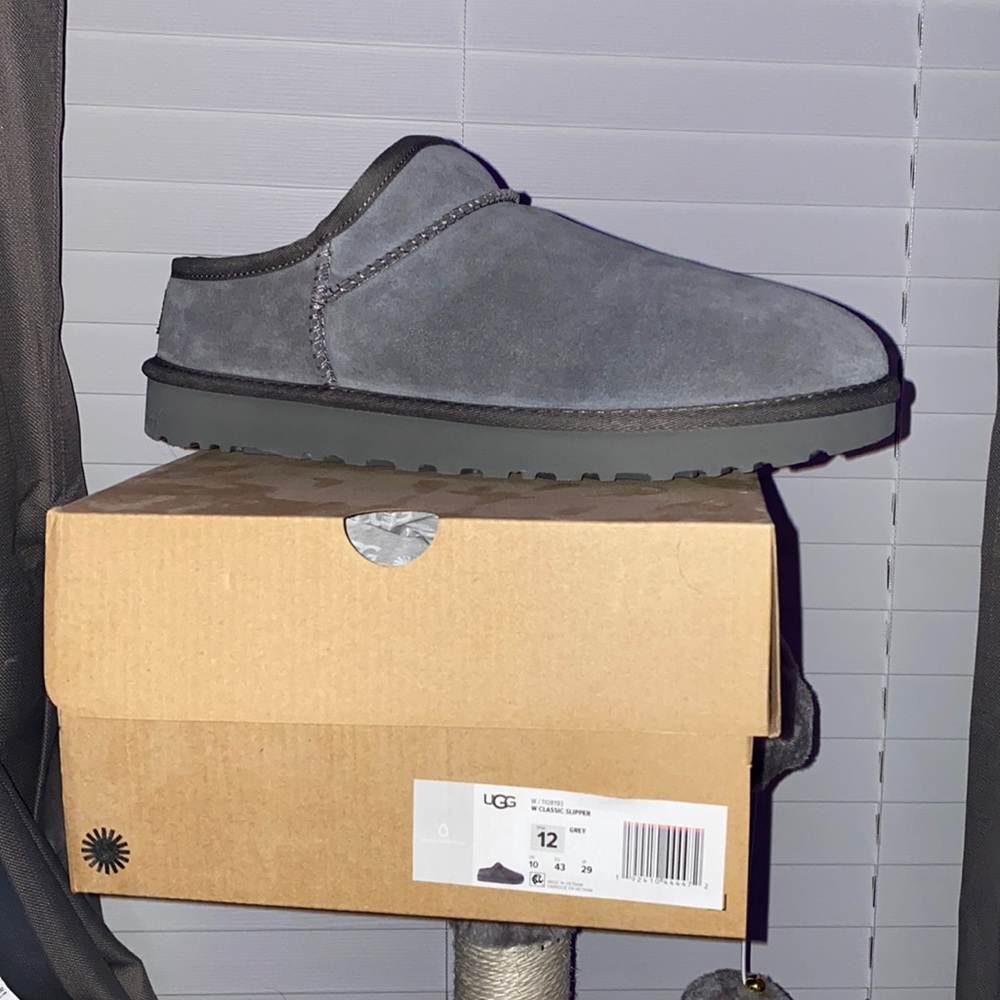 🌟 Brand New UGG Slippers🌟